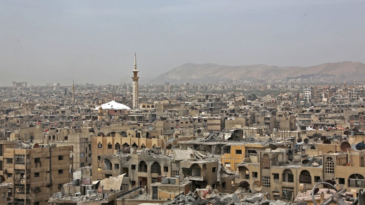 Za chemickým útokem v Dúmě stála syrská armáda, potvrdili vyšetřovatelé